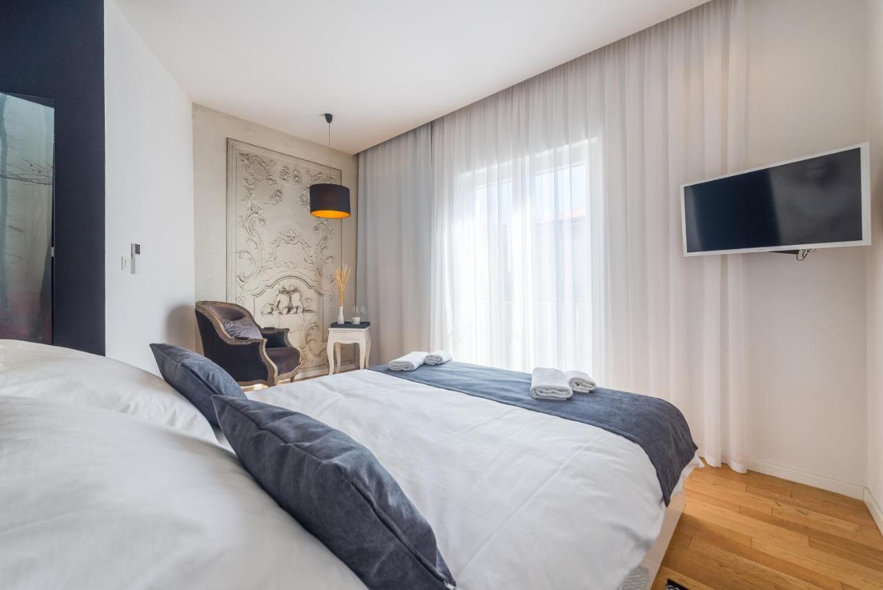 Central Rooms In Old Town By Belmont Realty 자다르 외부 사진