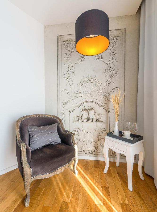 Central Rooms In Old Town By Belmont Realty 자다르 외부 사진