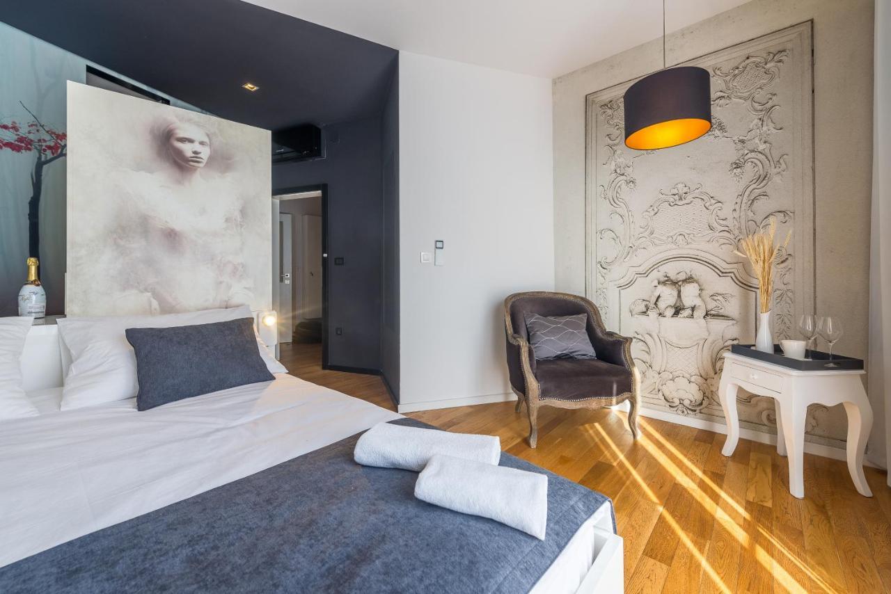 Central Rooms In Old Town By Belmont Realty 자다르 외부 사진